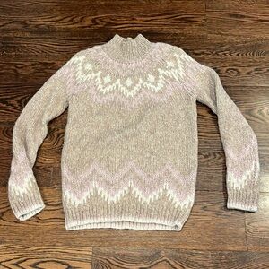 Wool knit sweater